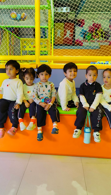 La Joie School students at SkyJumper