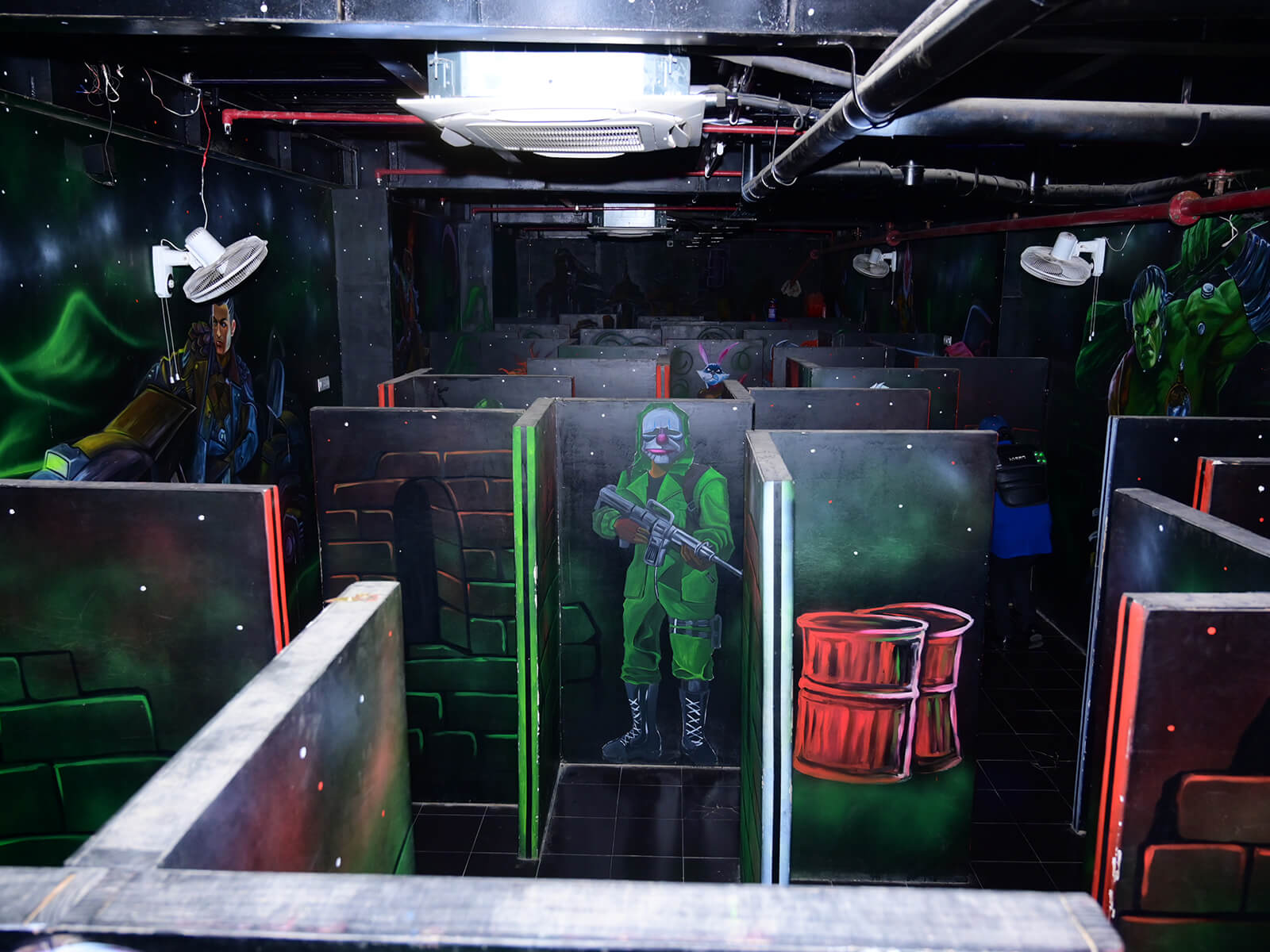 laser tag at skyjumper