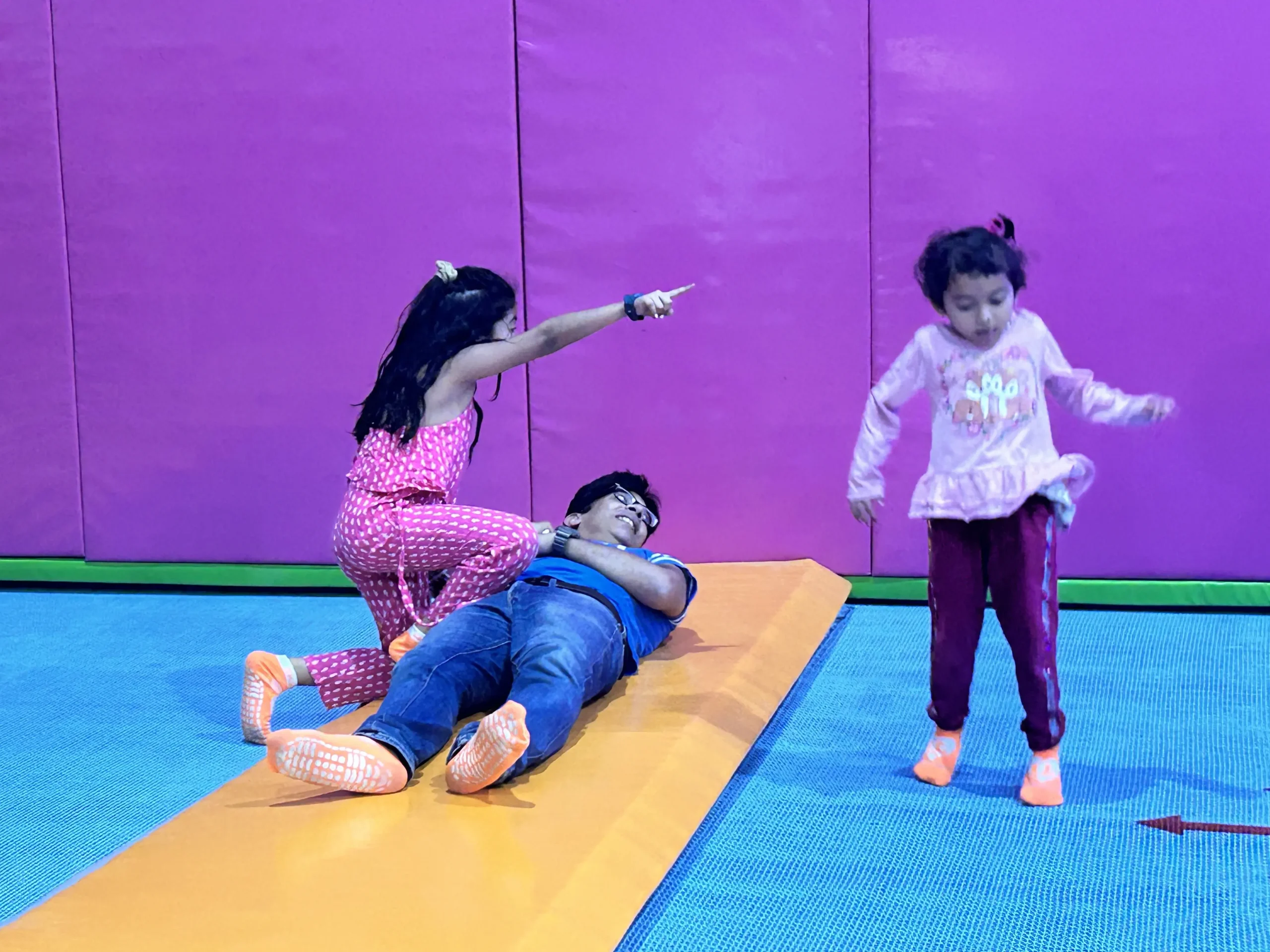 kids jumping on trampoline in ghaziabad