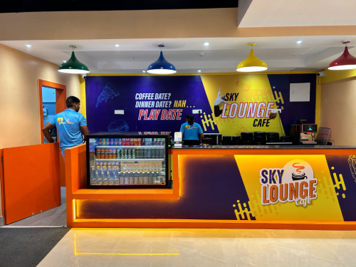 sky lounge cafe in faridabad