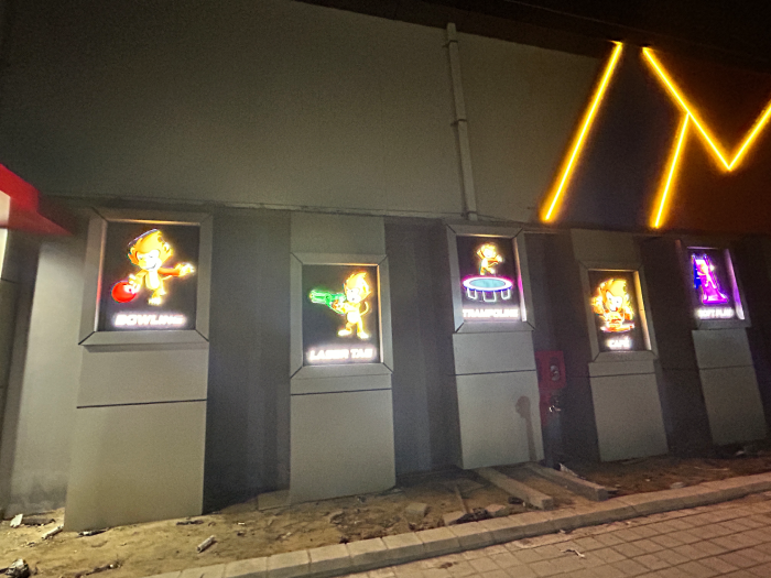 exterior wall design of skyjumper