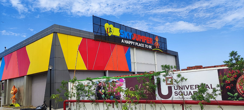 exterior view of skyjumper