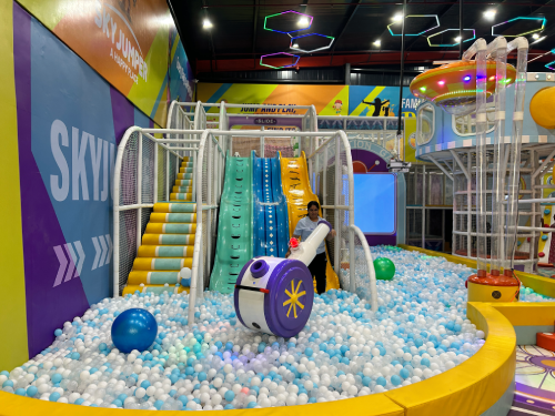 ball pit in soft play area in faridabad