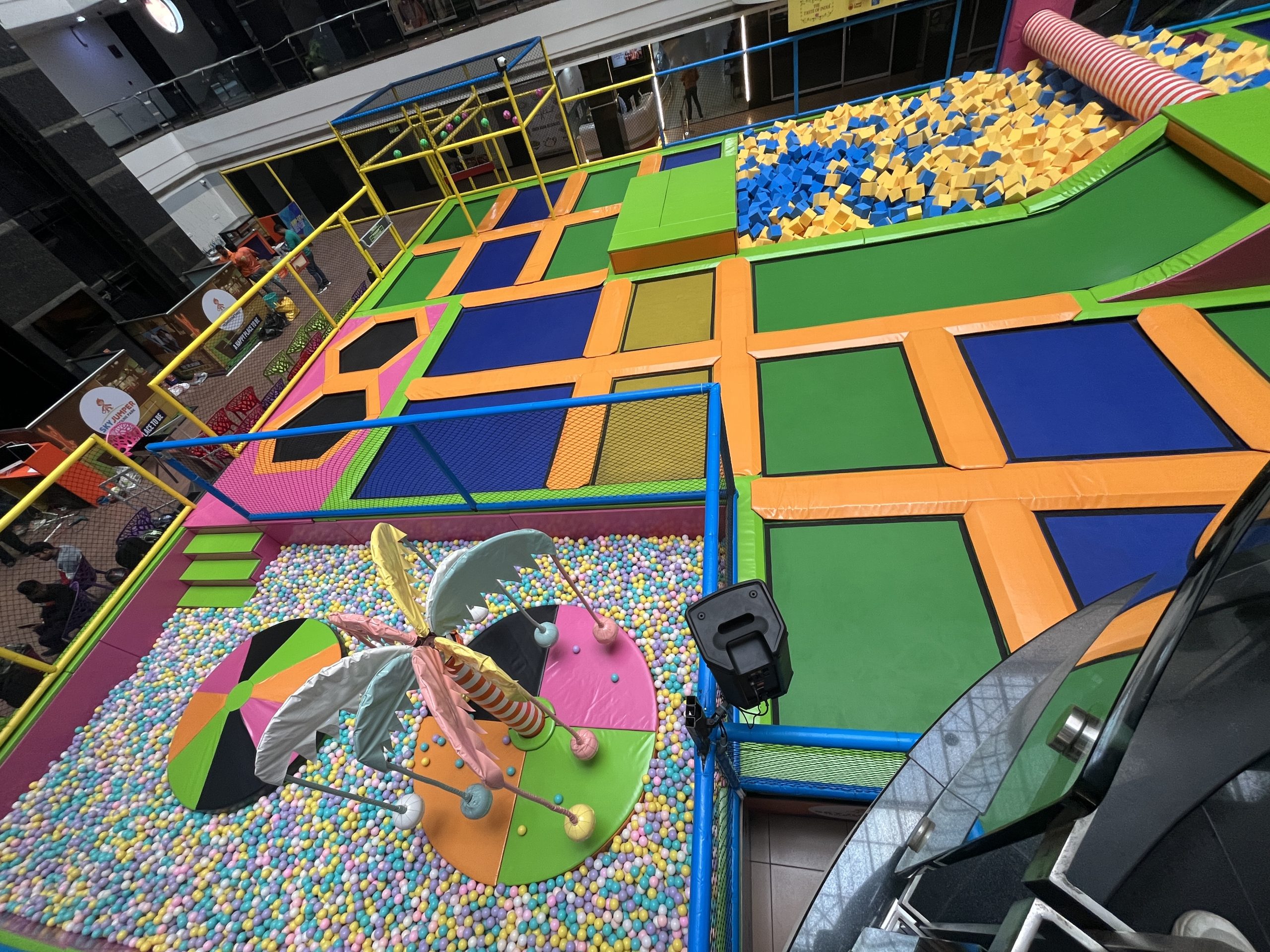 trampoline arena in noida, wave mall