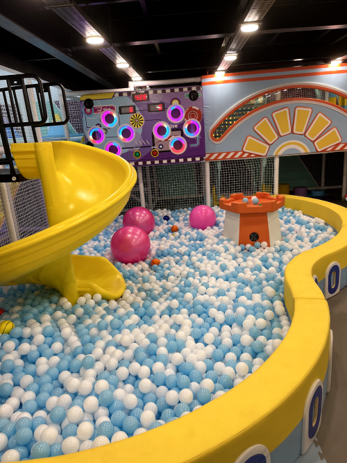 ball pit at skyjumper