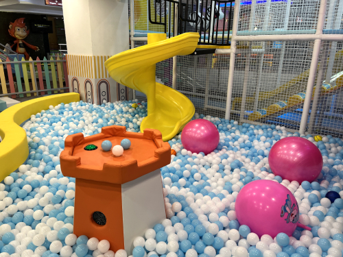 ball pit for kids at skyjumper