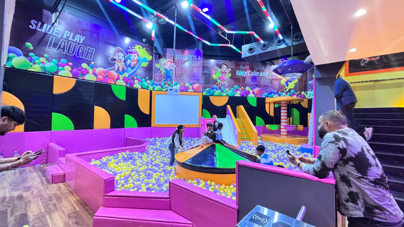 kids playing in soft play area at skyjumper